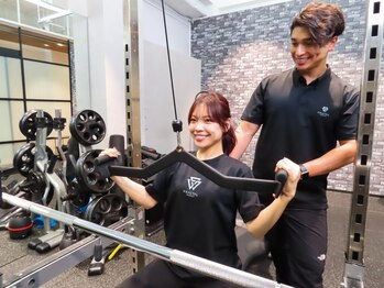 フラクタルスタイル 原宿 表参道(FRACTAL STYLE)の写真/【ジム×ピラティス】メリハリのあるくびれ・丸みのあるお尻!美尻・美姿勢・美スタイルに!