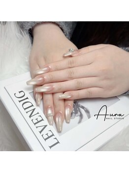 上品ミラーベージュネイル