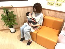 すぎうら整体院 浜松院の雰囲気（施術中はスタッフがお子様をお預かりします◎）