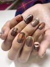 秋色を使ったミラーネイルです!
