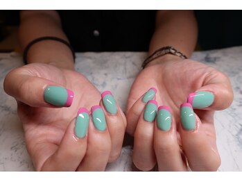 ペントハウス(Penthouse)/選べる配色バイカラーフレンチ