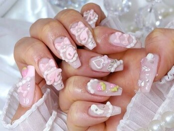 プティネイル(Puty Nail)の写真/【スカルプやり放題180分】ストーン付け放題でお好みの指先に♪持ち込み歓迎☆アートの延長は30分+¥1600◎