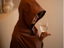 オン(ON)の雰囲気（完全個室にてひとりでゆっくりとデトックスすることができます。）
