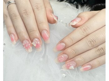 プトゥプトゥ(ptu ptu)/チークネイル