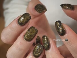 個性派ニュアンスネイル