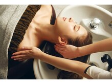 肩・首のオイルマッサージ。高度な手技でコリ・疲れを癒します