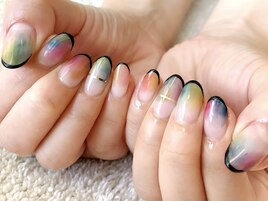 カラフルフレンチネイル