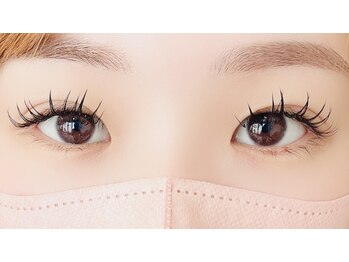 クリア アイラッシーズ アンド ネイルサロン シャイン(CLEAR & SHINE)/フラットラッシュ追加