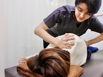 イロハ鍼灸整骨院 豊中市役所前院(IroHa鍼灸整骨院)/全身矯正