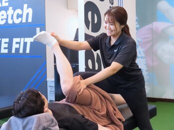 メイク ストレッチ アンド フィット 福岡二日市店(MAKE stretch&FIT)の写真/首や肩などの疲れには全身ストレッチが◎肩甲骨周りの可動域を広げて血流を促進し改善!猫背や骨盤矯正にも!