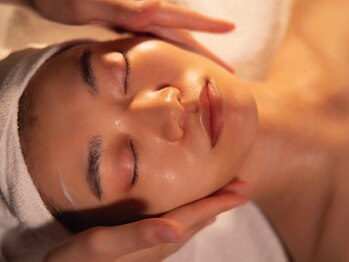 ザラハビューティー(ZARAHA Beauty)/フェイシャルトリートメント