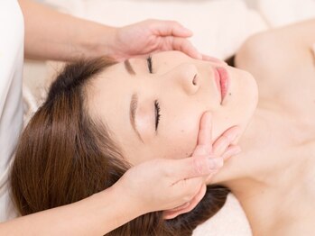 スーリール(SOURIRE)の写真/予約の取れない大人気店★【結果重視で本気の肌改善をしてみませんか？】思った今がその時です☆