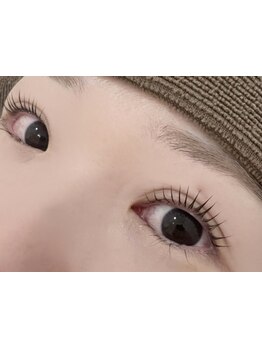 ナチュラル上品な目元にしたい