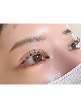 ナチュラル上品な目元にしたい