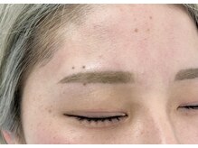 イーエムエー(e.m.a)/アイブロウスレッディング