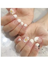エフドット(f.)/スカラップネイル