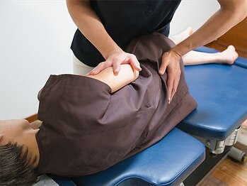 しん整体 ラボの写真/仕事も身体も、キレを取り戻す。【施術歴20年◎ベテラン院長が直接施術！】独自の骨盤矯正で腰痛を改善◎