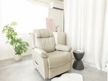 ソワ(soi.)の雰囲気(フワフワなリクライニングソファでリラックスしながら施術♪)