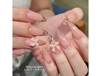 フローリア(Floria)の写真/爪が薄くてネイルを諦めていた方必見！パラジェルEXで自爪をケアしながら美しい指先をGETできます◎