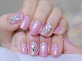 ワンカラー　ビジュー　デザイン