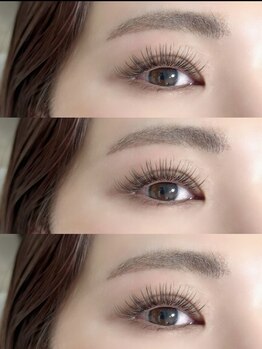 Eyelash&Nail salon CREA荒井店の写真/目力UP&ボリューム感のあるデザインがお好きな方にオススメ★大人気【LEDフラットラッシュ180本9300円】