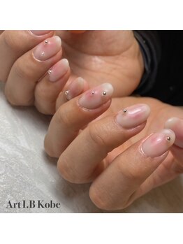 アートアイビー コウベ(Art I.B Kobe)/チークネイル