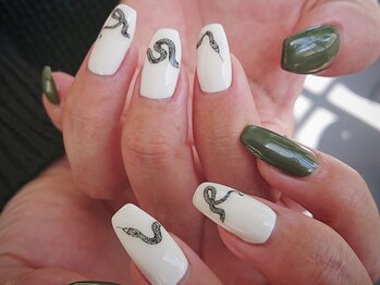 ネイルスミス 高松店(Nailsmith)/シンプルカーキ