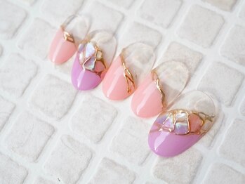 カトルナフ(quatre fois neuf)/大人のシェルフレンチネイル