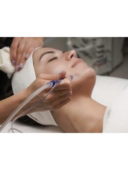 ホウレイ線・たるみ改善！予防ケア