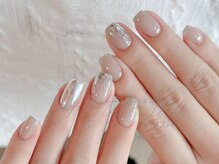 トゥートゥー(TOUTOU)/ベージュネイルxミラー