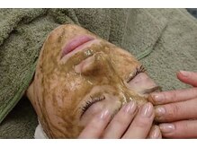 今話題の剥かないピーリング♪ハーブピーリング♪ニキビケア