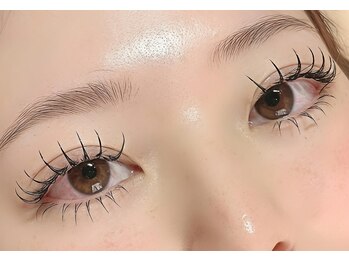 ガレリア ビューティー 桑名店(GALLARIA Beauty)の写真/今までにないモチを実現★《LEDまつエク》専用のグルーとLEDで硬化する最新の技術で1カ月以上キープ!