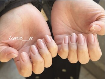 リマネイル(lima nail)の写真/シンプルだからこそ細部までこだわって仕上げます！お仕事上派手なネイルができない方も指先をきれいに☆