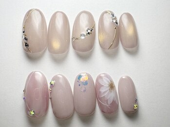 トゥデイズ ネイルズ 大宮(todays nails)の写真/【NEW OPEN】イベント映えする華やかなネイルや上品なデザインにもご対応♪丁寧に仕上げるのでモチの良さ◎