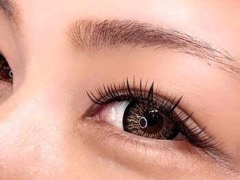 モアソシアの写真/圧倒的ボリューム感☆【ボリュームラッシュ(3D～7D) 60束～】自まつ毛が細い方でも負担なくボリュームUP!!