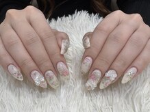 ウタシロイロ/花柄ネイル