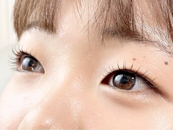 アシャ(ASHA)の写真/【一重・奥二重でもしっかりカールを実現☆】70種類のロッドから、お目元に合わせてデザインをご提案♪