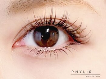フィリス アイラッシュ 横浜ランドマークプラザ店(PHYLIS)の写真/【&Healthy アンドヘルシー】エクステ×パーマで瞳に光が入り若々しい印象に◎