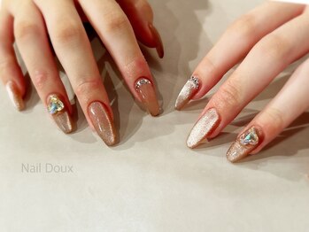 ネイル ドゥ 岡山駅前店(Nail Doux)の写真/“爪に自信がない”爪のコンプレックスがある方に。プロによる丁寧なケアとサポート◎自然で上品な仕上りに