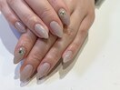 【グレージュネイル】