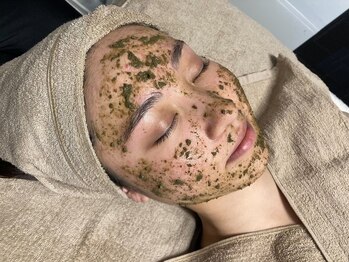 ルノン(Lunon)/小倉ハーブピーリング