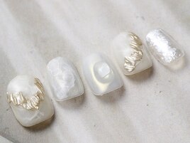 ホワイトゴールドネイル