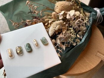 ネイルアトリエ ヒットン(nail atelier hiton)/nuance nail