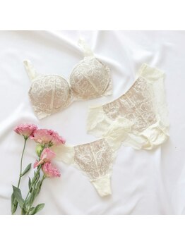 ワイサロン(Y salon)/育乳ブラジャー、育乳ショーツ