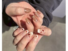 ちぐはぐデザインネイル
