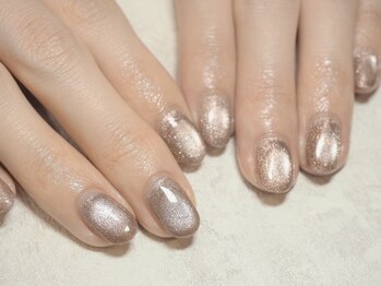 B's amor 大府店 Nail design