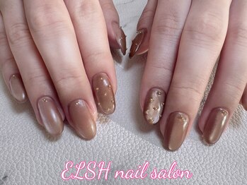 エルシ(ELSH)/うるうるマグネットネイル