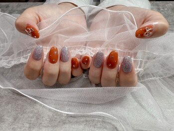 プティルアナネイルバイビュー(Petit Luana.N by V.I.E.W)の写真/シンプルでありながらニュアンスデザインが得意☆お得な定額メニューで秋のオシャレを楽しみませんか♪
