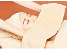 『毛穴洗浄＆角質除去』古い角質を除去することで美容成分の浸透力アップ