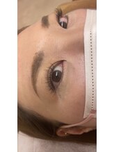 アイオリ(eye' oli)/アイブロウとエクステの同時施術